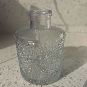 Small diffuser glass vase